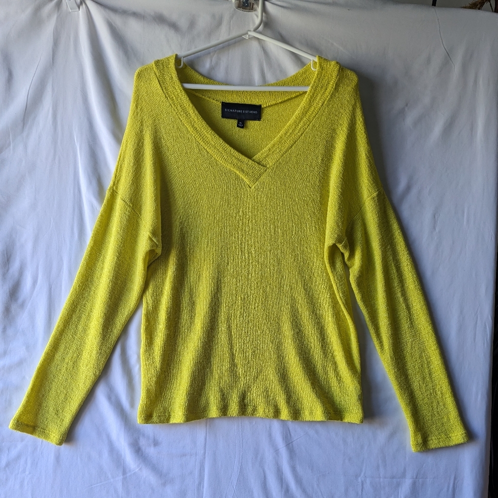 208 Signature Studio Bright Yellow V-Neck Sweater